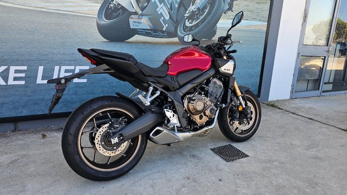 2025 Honda 2025 Honda 650CC CB650R SPORTS Red