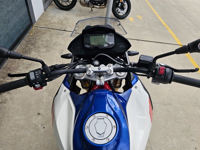2025 BMW Motorrad G 310 GS WHITE/BLUE