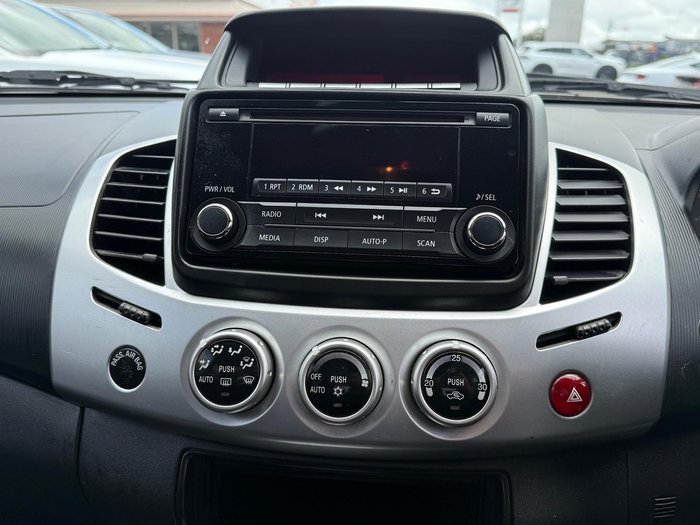 2014 Mitsubishi Triton GLX-R