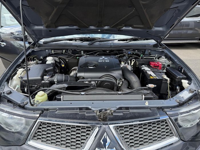 2014 Mitsubishi Triton GLX-R