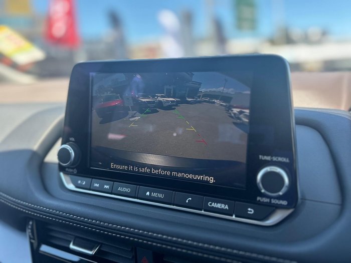 2025 Nissan X-TRAIL ST