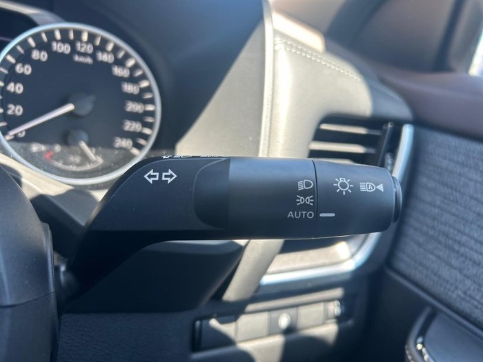 2025 Nissan X-TRAIL ST