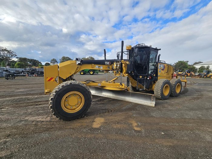 2023 Caterpillar 150 Awd Yellow
