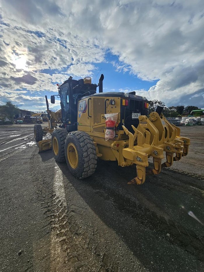 2023 Caterpillar 150 Awd Yellow