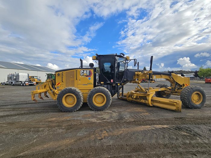 2023 Caterpillar 150 Awd Yellow