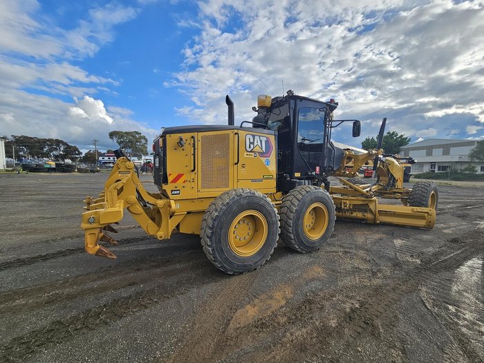 2023 Caterpillar 150 Awd Yellow