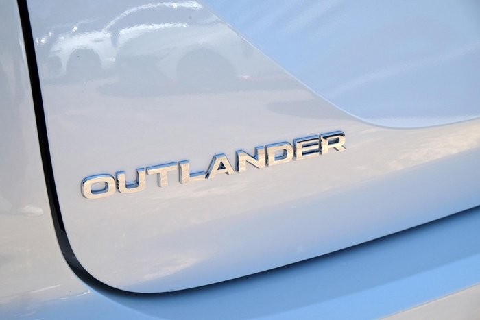 2025 Mitsubishi Outlander Aspire