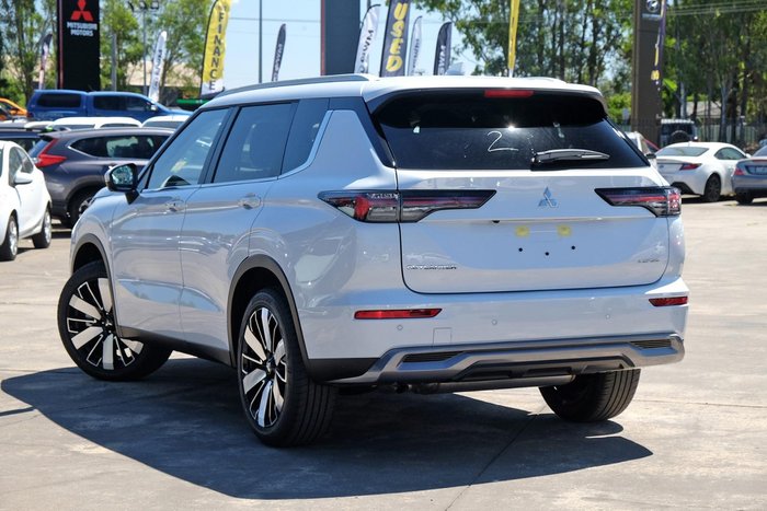 2025 Mitsubishi Outlander Aspire