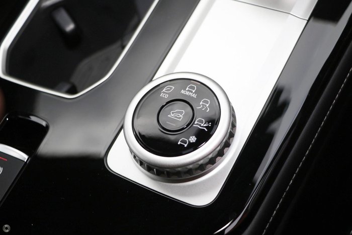 2025 Mitsubishi Outlander ES