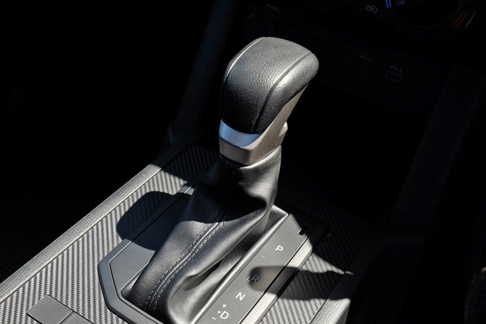 2025 Mitsubishi Triton GLX