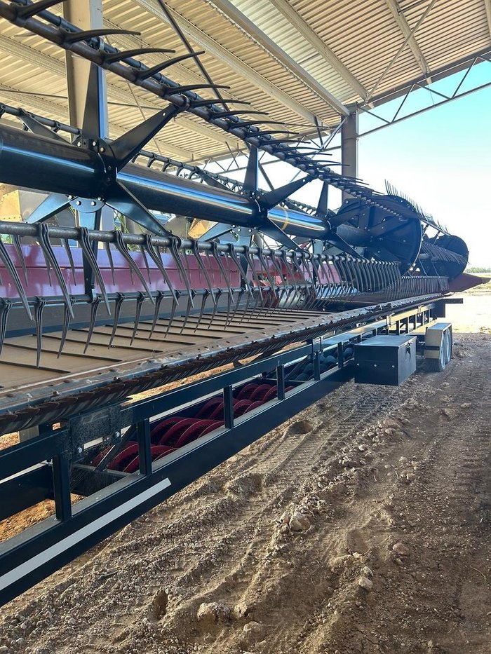 2021 CASE IH 4R40 Draper Front & Trailer