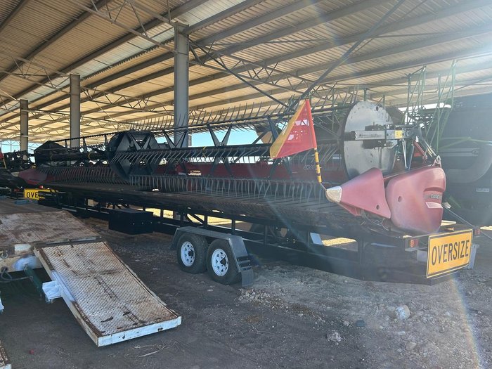 2021 CASE IH 4R40 Draper Front & Trailer