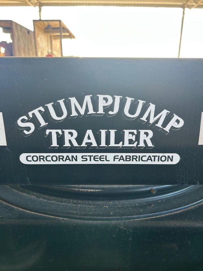 2021 CASE IH 4R40 Draper Front & Trailer