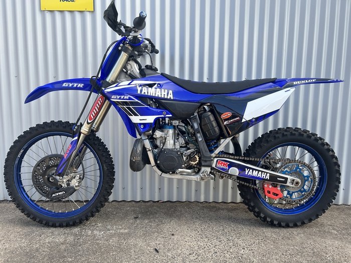 YAMAHA YZ250 MOTOCROSS BLUE