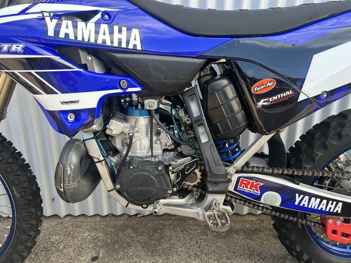 YAMAHA YZ250 MOTOCROSS BLUE