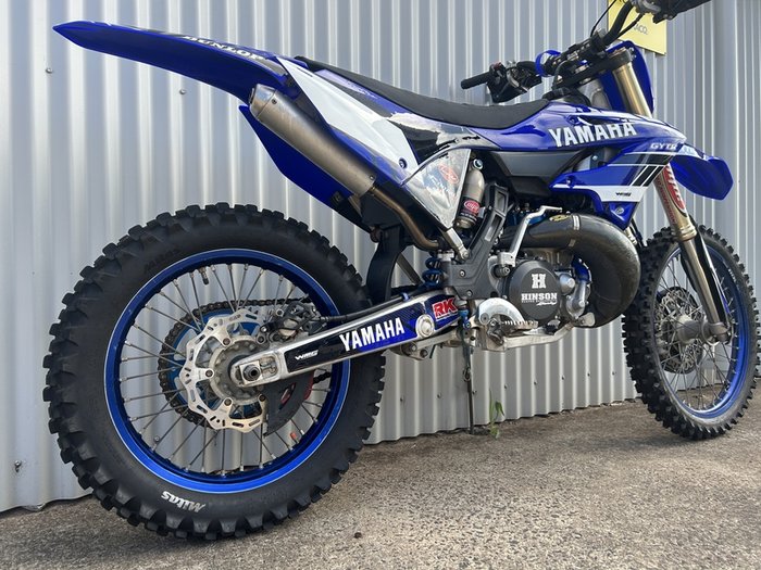 YAMAHA YZ250 MOTOCROSS BLUE