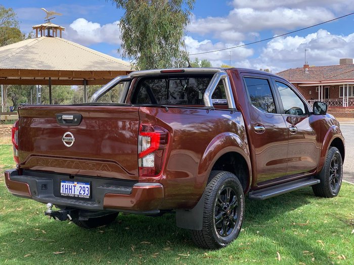 2021 Nissan Navara ST