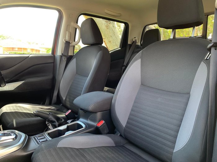 2021 Nissan Navara ST