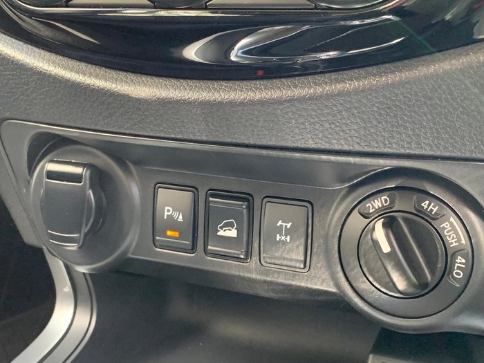 2021 Nissan Navara ST