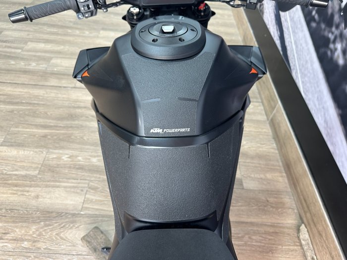 2024 Ktm 1390 SUPER DUKE R Black