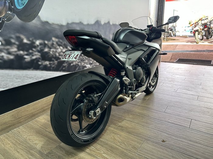 2025 Triumph DAYTONA 660 Black