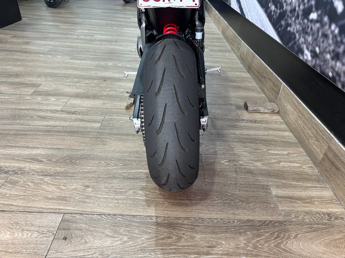 2025 Triumph DAYTONA 660 Black