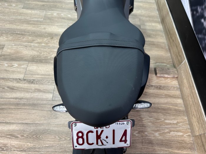 2025 Triumph DAYTONA 660 Black