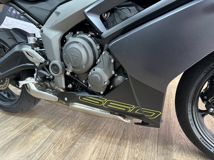 2025 Triumph DAYTONA 660 Black