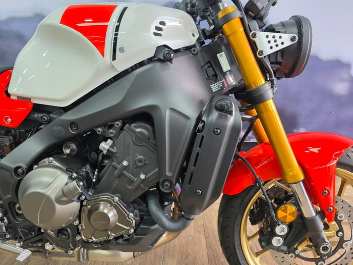 2024 Yamaha XSR900 (MTM850A) RED/WHITE