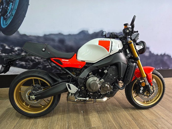 2024 Yamaha XSR900 (MTM850A) RED/WHITE