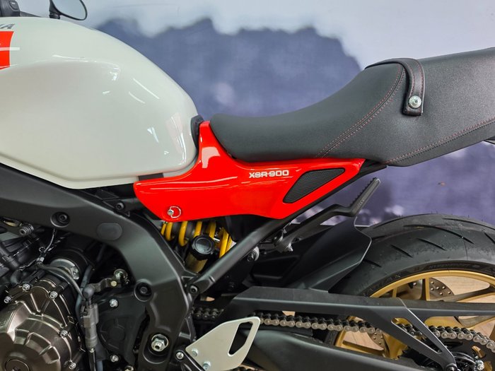 2024 Yamaha XSR900 (MTM850A) RED/WHITE