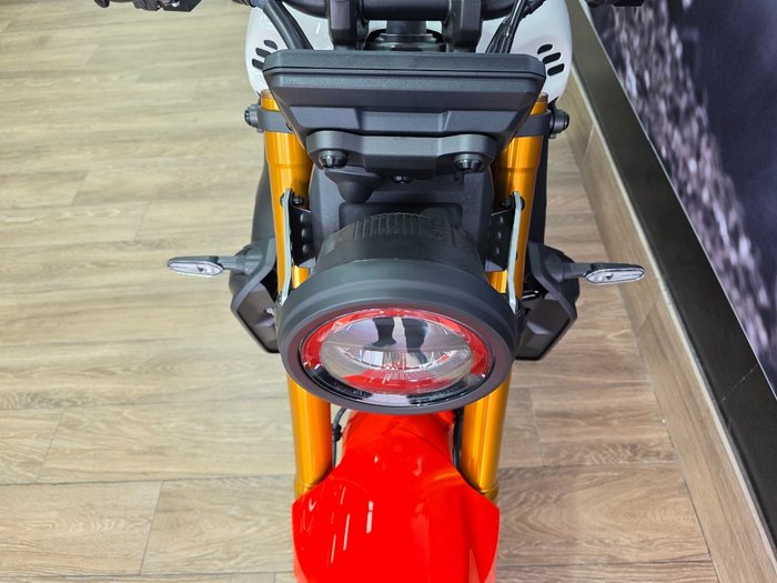 2024 Yamaha XSR900 (MTM850A) RED/WHITE