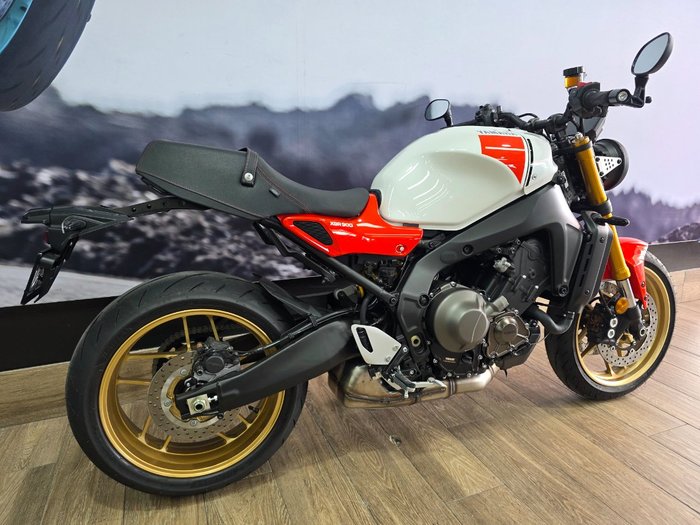 2024 Yamaha XSR900 (MTM850A) RED/WHITE