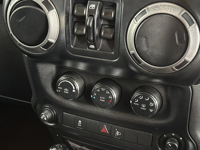 2013 Jeep Wrangler Unlimited Sport