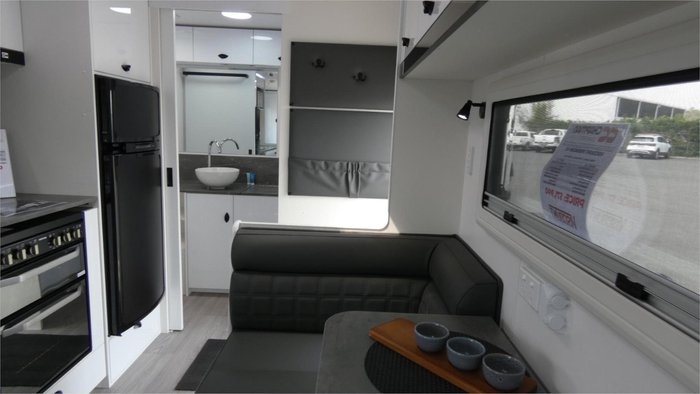 2025 Viscount V2 Premium