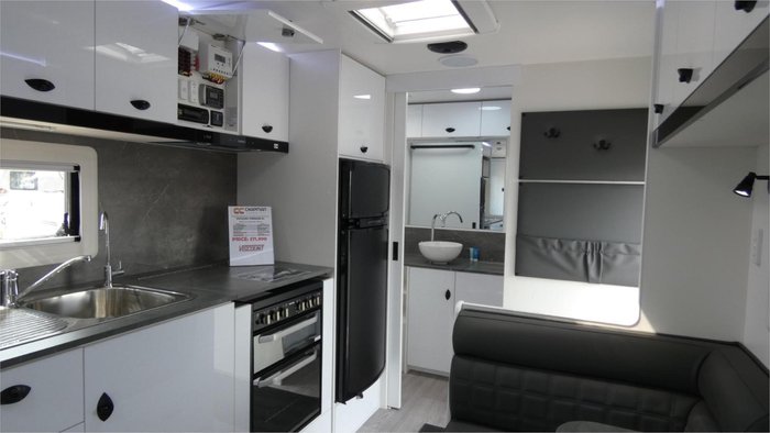 2025 Viscount V2 Premium