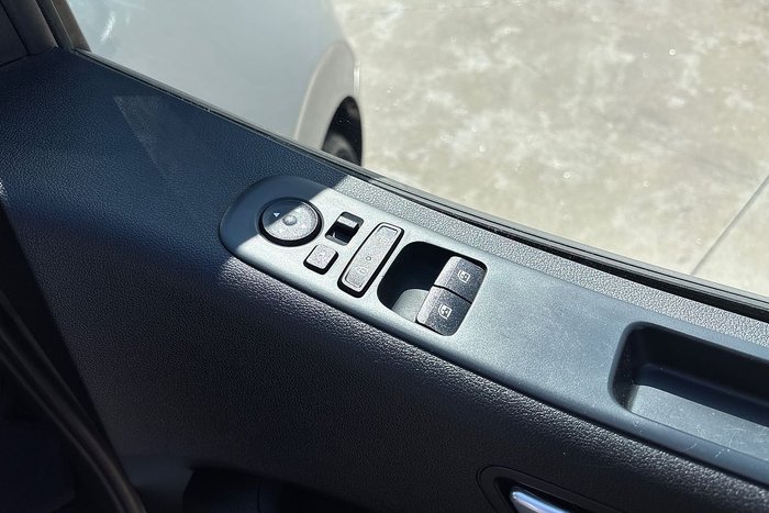 2021 Hyundai STARIA LOAD