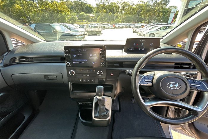 2021 Hyundai STARIA LOAD