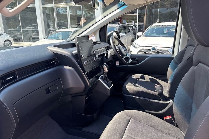 2021 Hyundai STARIA LOAD