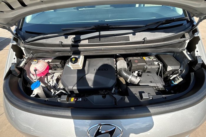 2021 Hyundai STARIA LOAD