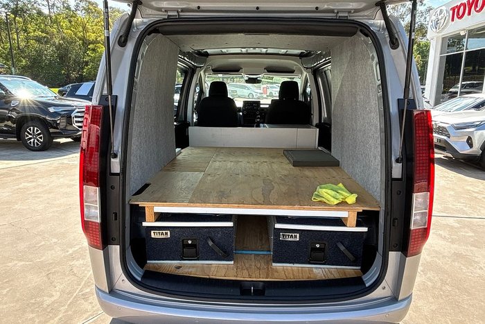 2021 Hyundai STARIA LOAD