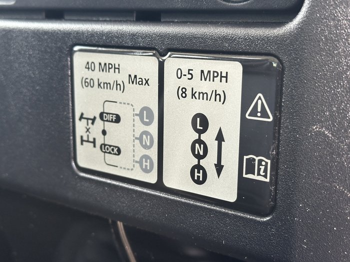 2016 Land Rover Defender Standard