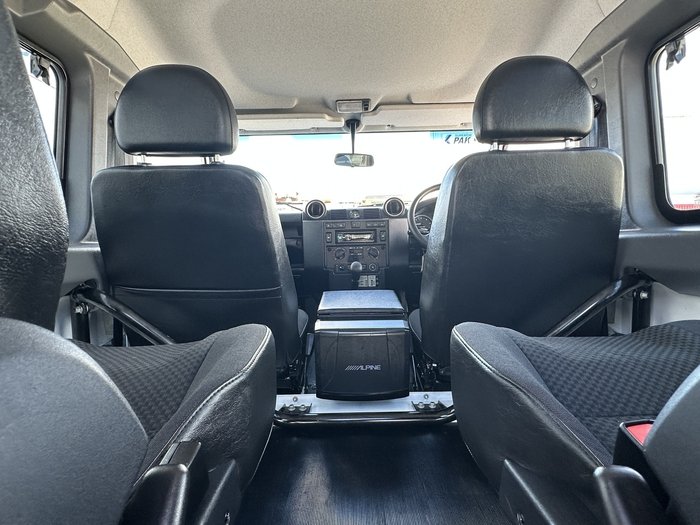 2016 Land Rover Defender Standard