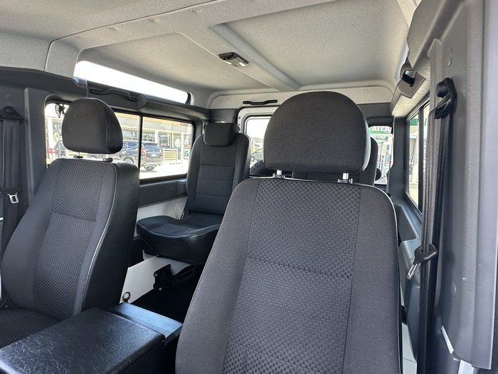 2016 Land Rover Defender Standard