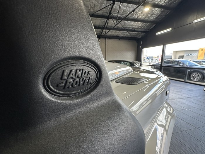 2016 Land Rover Defender Standard