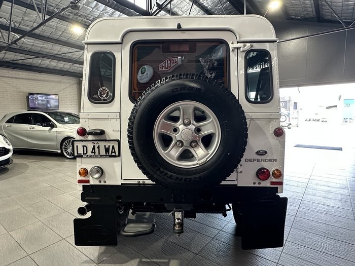 2016 Land Rover Defender Standard