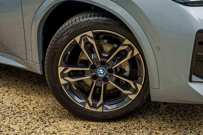 2024 BMW iX2 eDrive20 M Sport