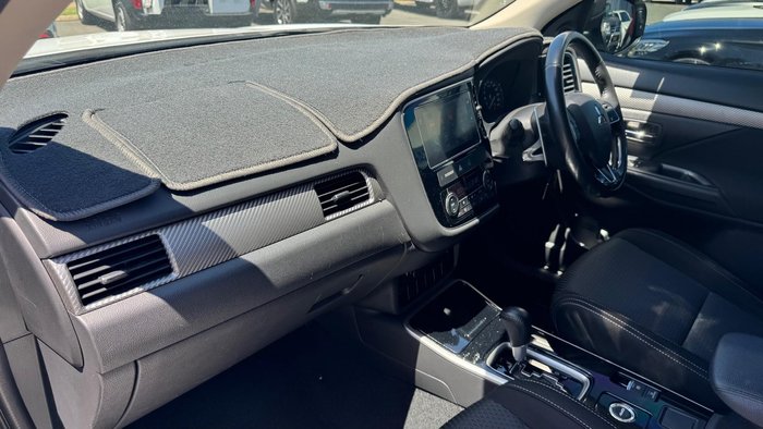 2016 Mitsubishi Outlander LS Safety Pack