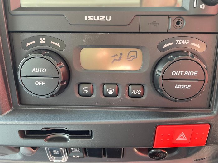 2025 Isuzu Npr 65/45-190 Crew Cab 4X2