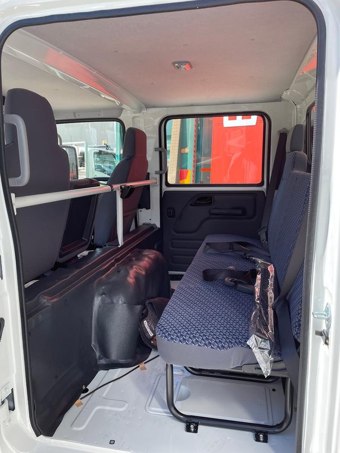 2025 Isuzu Npr 65/45-190 Crew Cab 4X2